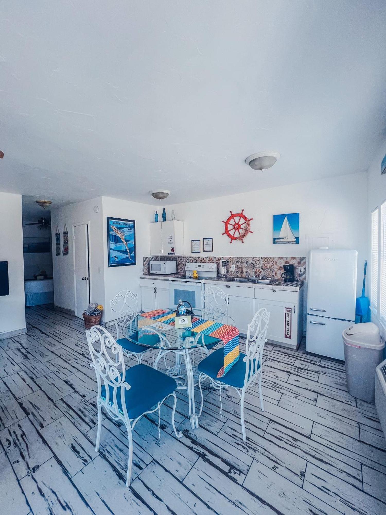 Playa Esmeralda One Bedroom Cottages Брейдентон-Біч Екстер'єр фото